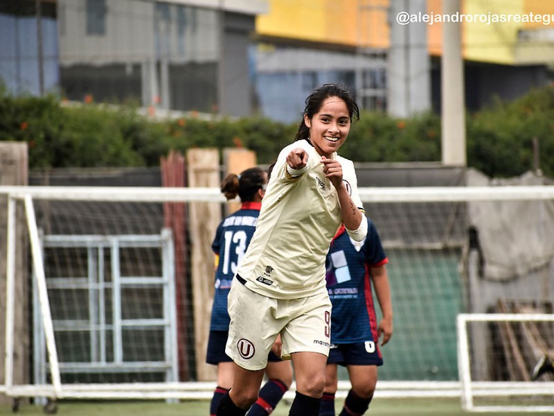 Universitario de Deportes: Xioczana Canales se va al fútbol español (ENTREVISTA)